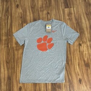 Clemson men’s Nike performance tshirt